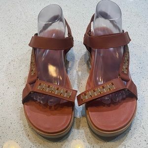 Merrell Leather Juno Strap Outdoor Sandals J62514 Womens Size 11 Redwood